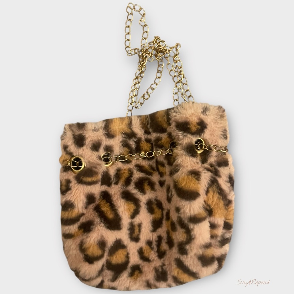 Trendy Leopard Faux Fur Shoulder Bag w/ Gold Chain Strap – Chic Winter Purse - Picture 9 of 12